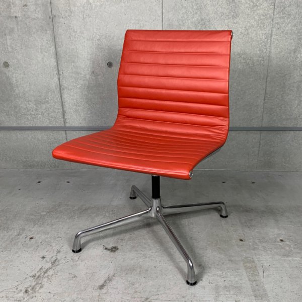 Aluminum Group Side Chair<img class='new_mark_img2' src='https://img.shop-pro.jp/img/new/icons5.gif' style='border:none;display:inline;margin:0px;padding:0px;width:auto;' />