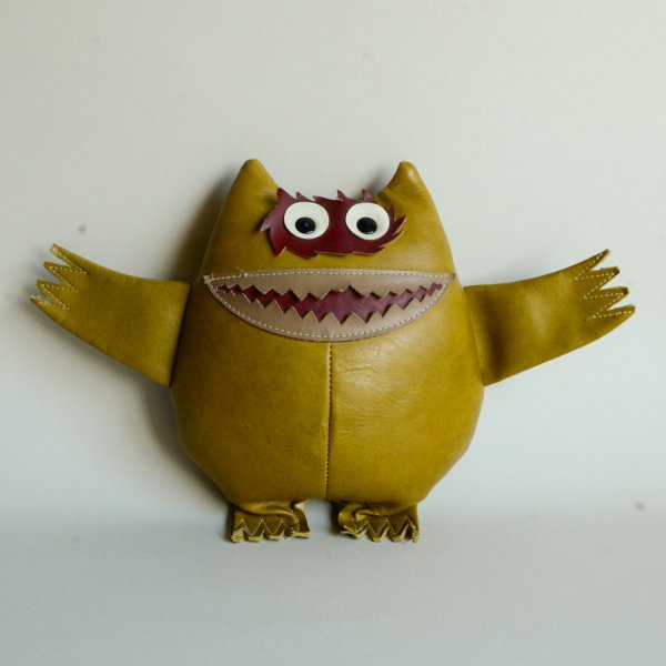 Nauga Monster Small (Vintage)