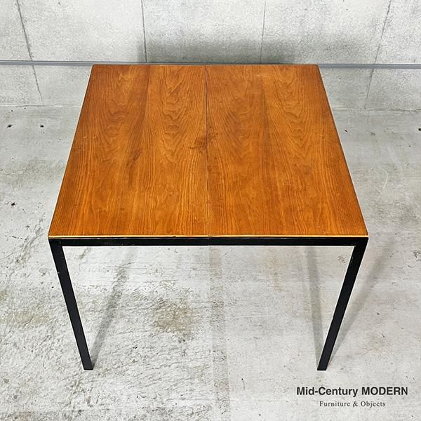 T-Angle Dining Table Model 310 / Florence Knoll - MID T-Angle Dining Table Model 310 / Florence Knoll - MID