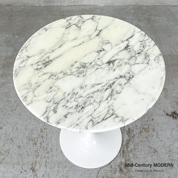 Tulip Side Table / Eero Saarinen - MID-Century MODERN Tulip Side Table / Eero Saarinen - MID-Century MODERN