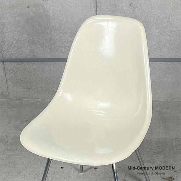 WANT ANTIQUE inc.: 豊富な数あるイームズチェア！【LIFE STORE】