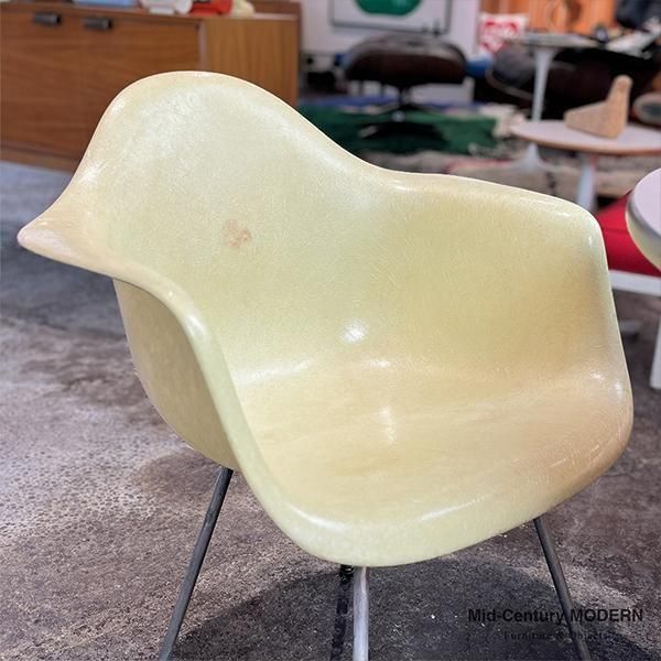 MID-Century MODERN
