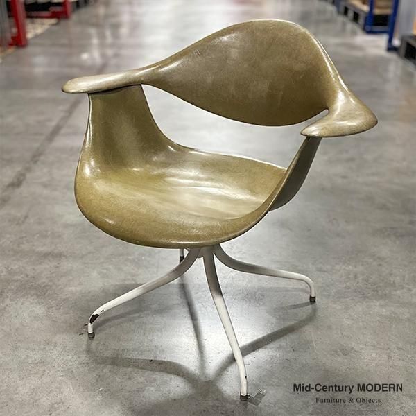 Mid-Century Modern イームズ　ネルソン　パントン　ノール ミッドセンチュリーのヴィンテージ家具、「Mid-Century MODERN