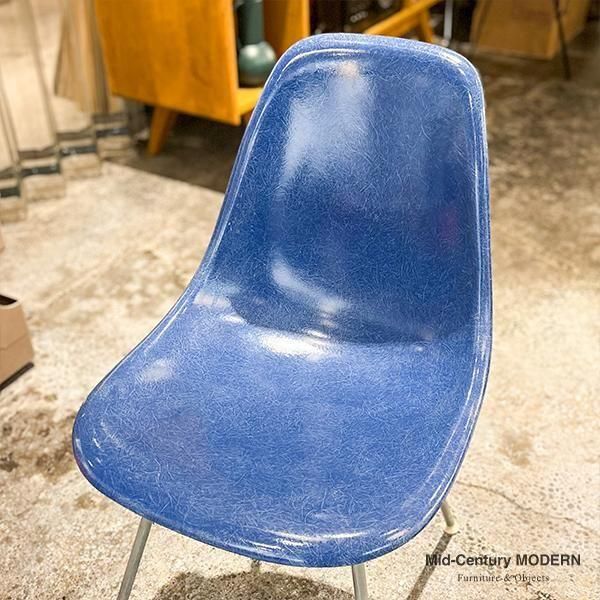 Side Shell / Ultramarine Blue<img class='new_mark_img2' src='https://img.shop-pro.jp/img/new/icons5.gif' style='border:none;display:inline;margin:0px;padding:0px;width:auto;' />