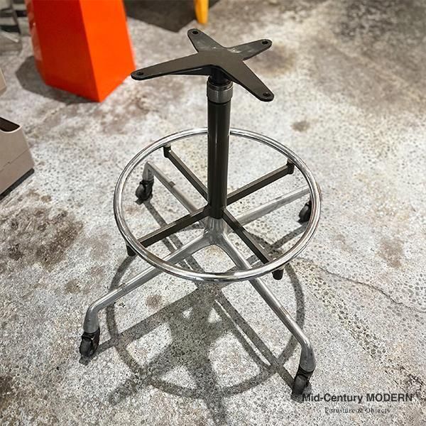 イームズベース - MID-Century MODERN