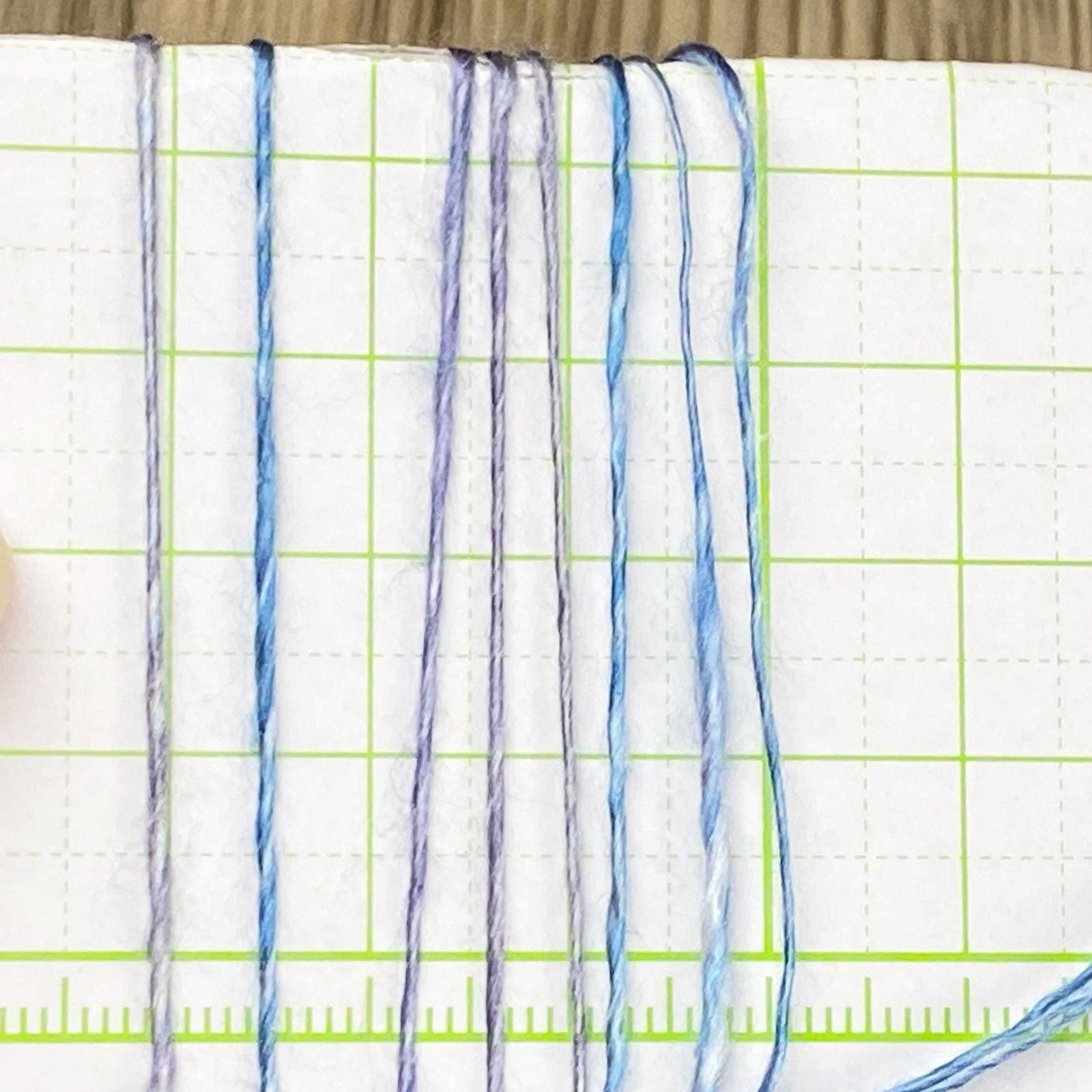 As25) シルク草木染めグラデーション青系単糸 - 手紡ぎ糸の専門