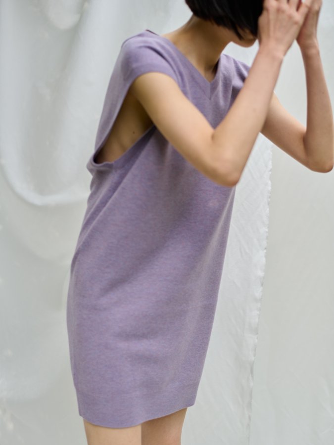 V-neck Mix Tunic - ROSARYMOON OFFICIAL WEB STORE