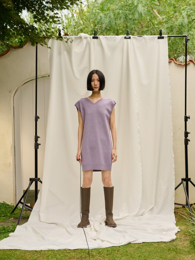 V-neck Mix Tunic - ROSARYMOON OFFICIAL WEB STORE