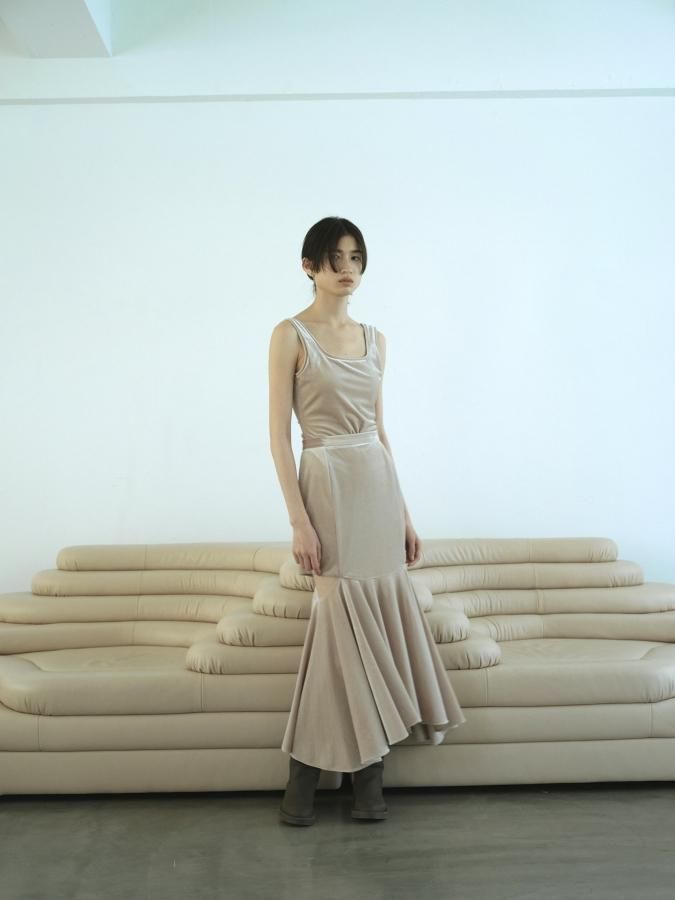 Velour Side Open Skirt - ROSARYMOON OFFICIAL WEB STORE Velour Side Open Skirt - ROSARYMOON OFFICIAL WEB STORE