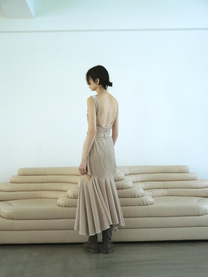 Velour Side Open Skirt - ROSARYMOON OFFICIAL WEB STORE Velour Side Open Skirt - ROSARYMOON OFFICIAL WEB STORE