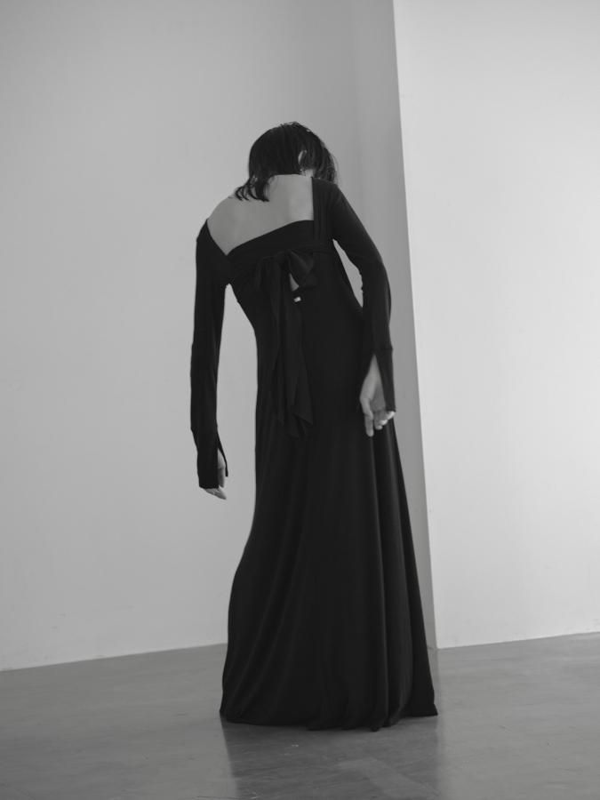 BASIC~ Back Ribbon Dress - ROSARYMOON OFFICIAL WEB STORE