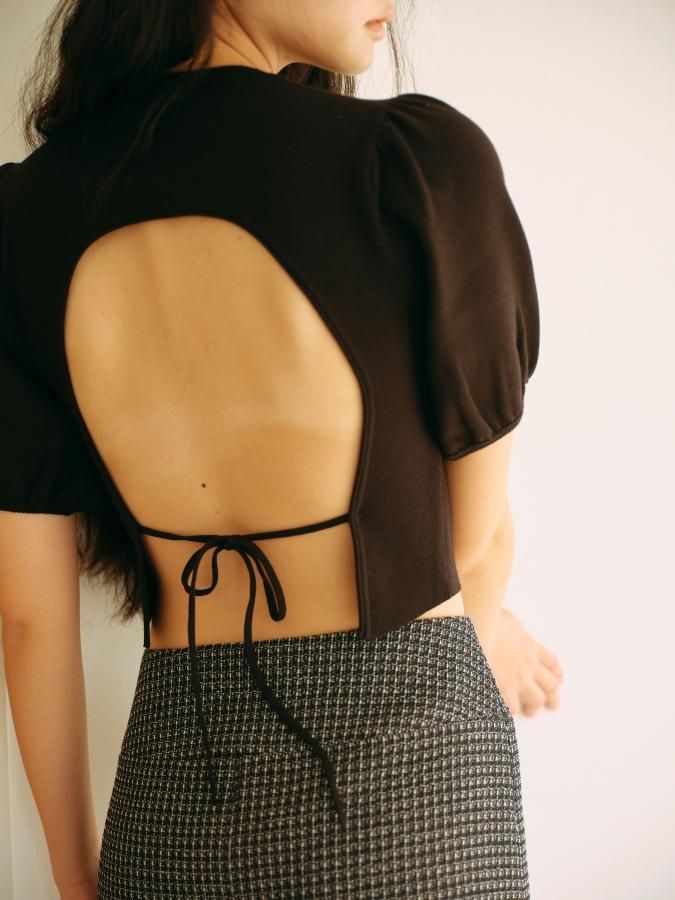 Back Open Short Top - ROSARYMOON OFFICIAL WEB STORE