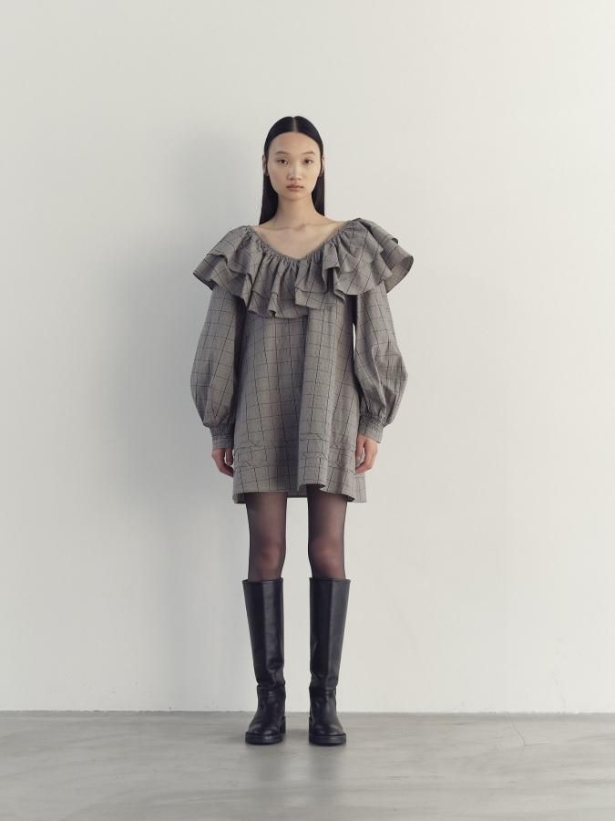 Frill Collar Glen Tunic - ROSARYMOON OFFICIAL WEB STORE Frill Collar Glen Tunic - ROSARYMOON OFFICIAL WEB STORE