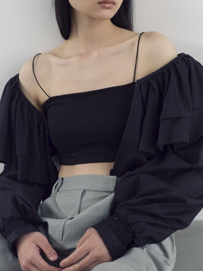 Frill Collar Short Blouse - ROSARYMOON OFFICIAL WEB STORE Frill Collar Short Blouse - ROSARYMOON OFFICIAL WEB STORE