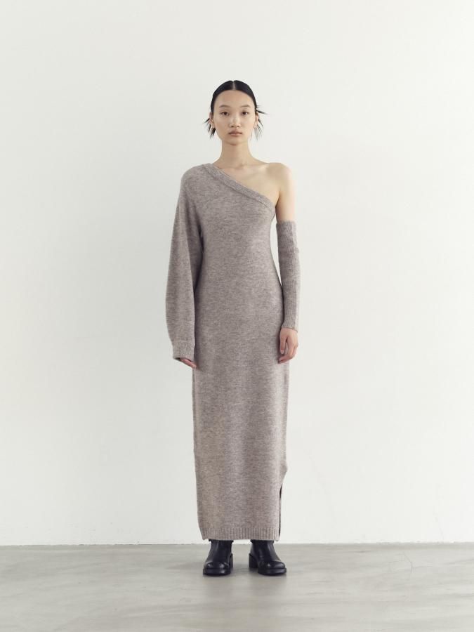 One-shoulder Knit Dress - ROSARYMOON OFFICIAL WEB STORE One-shoulder Knit Dress - ROSARYMOON OFFICIAL WEB STORE
