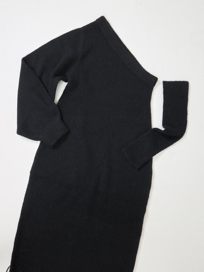 One-shoulder Knit Dress - ROSARYMOON OFFICIAL WEB STORE One-shoulder Knit Dress - ROSARYMOON OFFICIAL WEB STORE