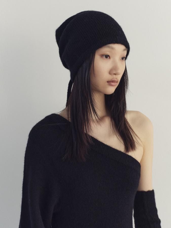 Bucktail Knit Beanie - ROSARYMOON OFFICIAL WEB STORE Bucktail Knit Beanie - ROSARYMOON OFFICIAL WEB STORE