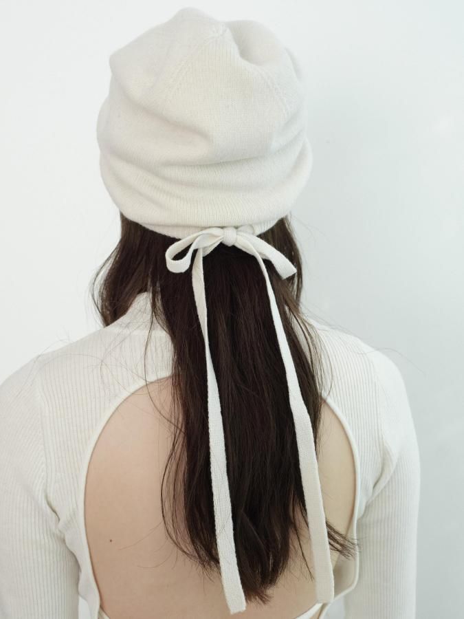Backtail Knit Beanie - ROSARYMOON OFFICIAL WEB STORE