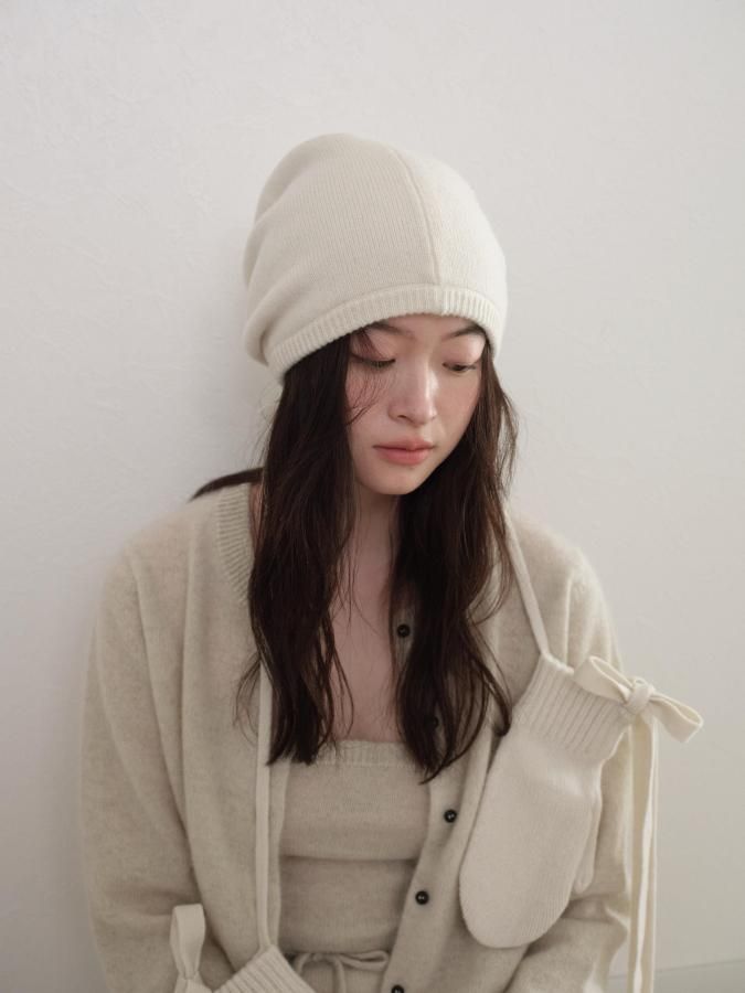 Backtail Knit Beanie - ROSARYMOON OFFICIAL WEB STORE