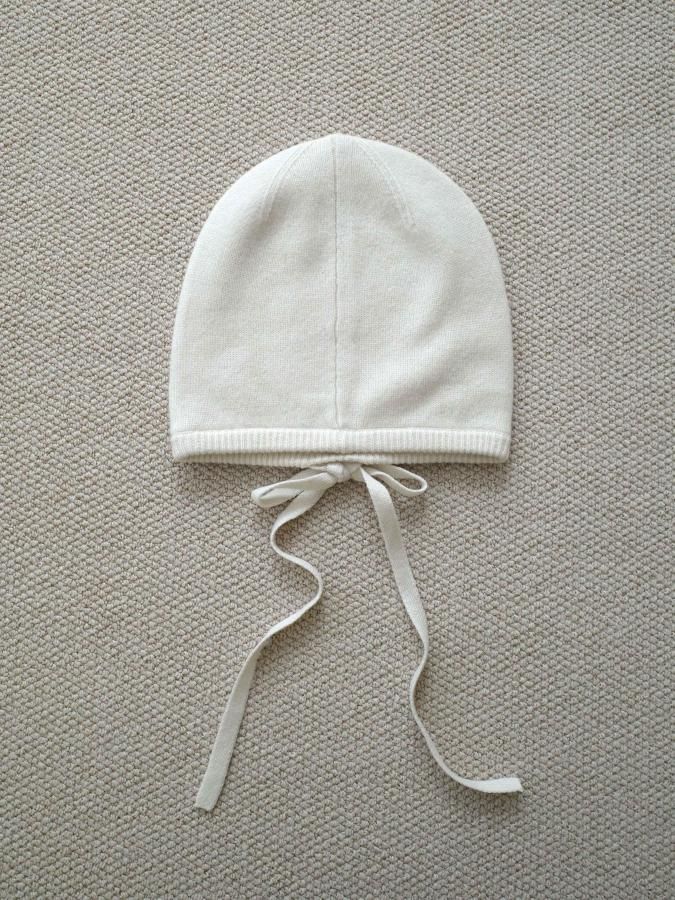 Backtail Knit Beanie - ROSARYMOON OFFICIAL WEB STORE