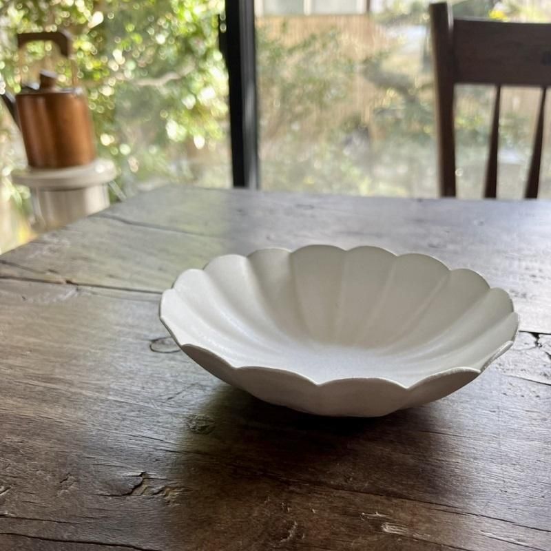 陶器｜黒木泰等 白釉四方輪花浅鉢｜hounoki