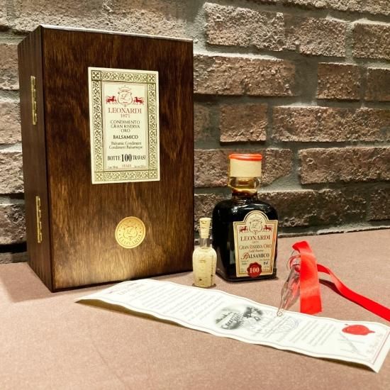 Giusti 100 RISERVA 木箱入り　100年熟成　黒バルサミコ　レア Giusti 100 RISERVA 木箱入り 100年熟成 黒バルサミコ レア