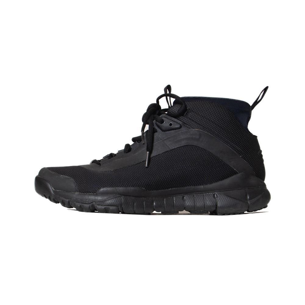 2013 NIKE SFB trainer Size : 10.5
