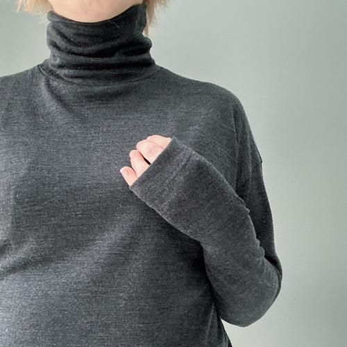 DU TANGO/デュタンゴ　ZIPタートルニット（チャコール）Free 日本製 DU TANGO/デュタンゴ ZIPタートルニット（チャコール）Free 日本製