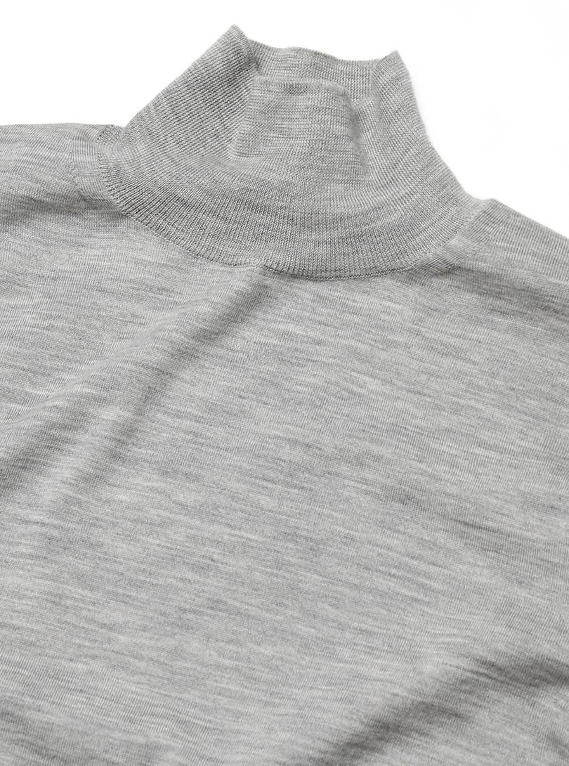 Essential SUPERIOR HIGH GAUGE MERINO TURTLE NECK - BATONER