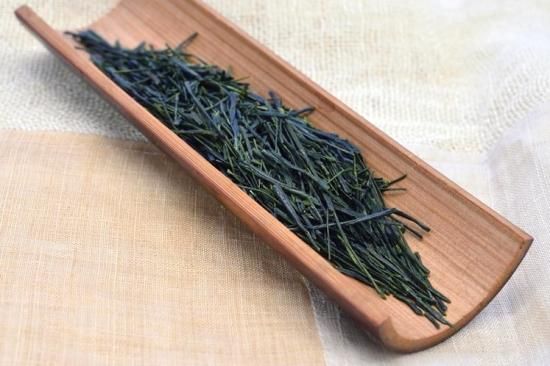 紫岡香山造　出来良　備前茶入　共箱　高さ8.5cm 東H5-0718③ 紫岡香山造 出来良 備前茶入 共箱 高さ8.5cm 東H5-