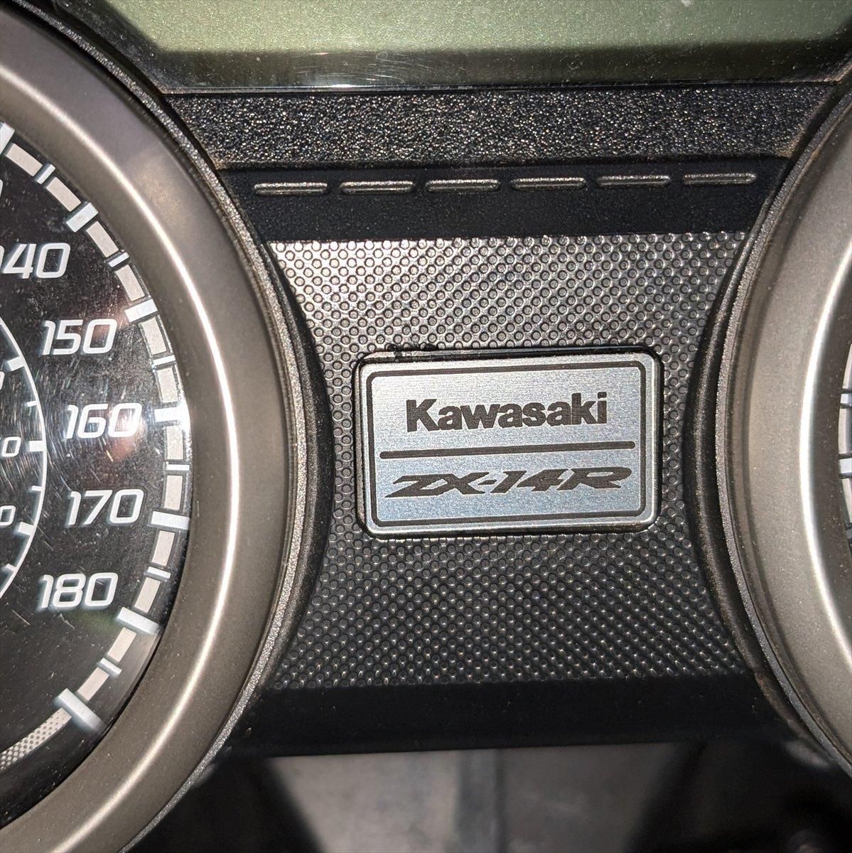 ZX14R用 メーターエンブレム - ヘッドライトデザインスタジオ Nexter ZX14R用 メーターエンブレム - ヘッドライトデザインスタジオ Nexter