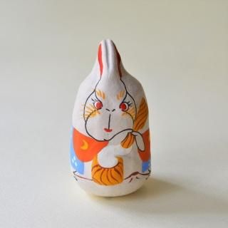 コシェルドゥの起き上がり人形　月のうさぎ