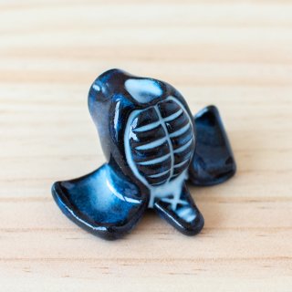 NIKKORIE　剣道のメン箸置き　青黒色