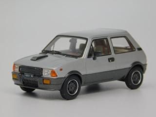 1/18 イノチェンティ ミニ デトマソ ターボ 1983 (レッド/ブラック) 楽天市場】ミニカー 1/18 1983 イノチェンティー デトマソ