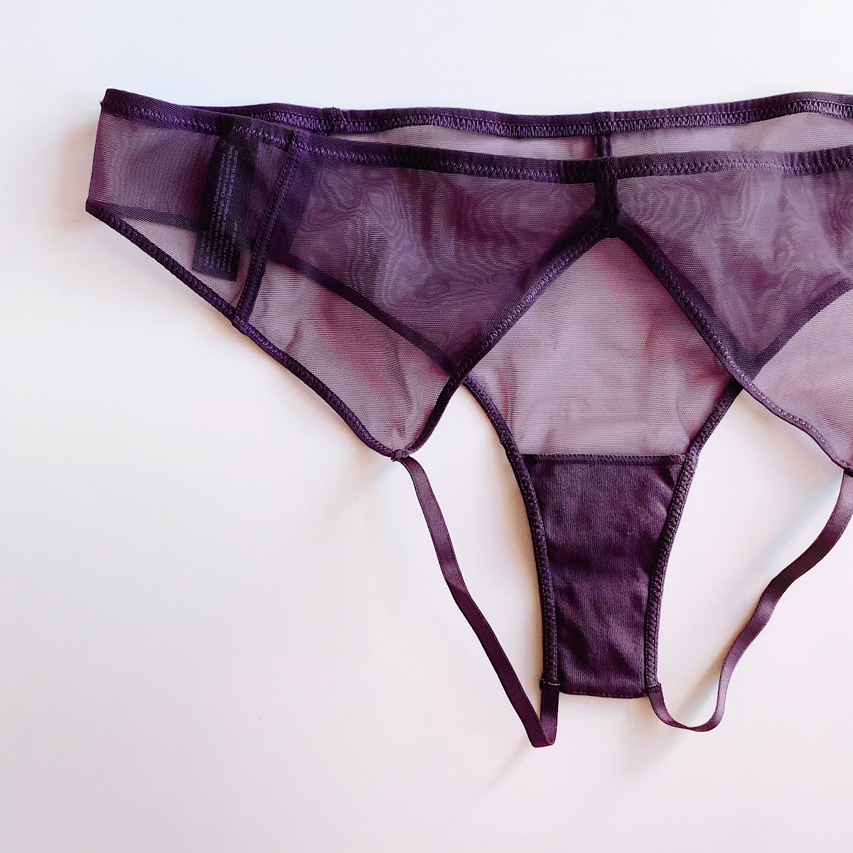 Maison Close 新作ブラ L'Amoureuse トライアングルタイプ imgrc0089612487.jpg