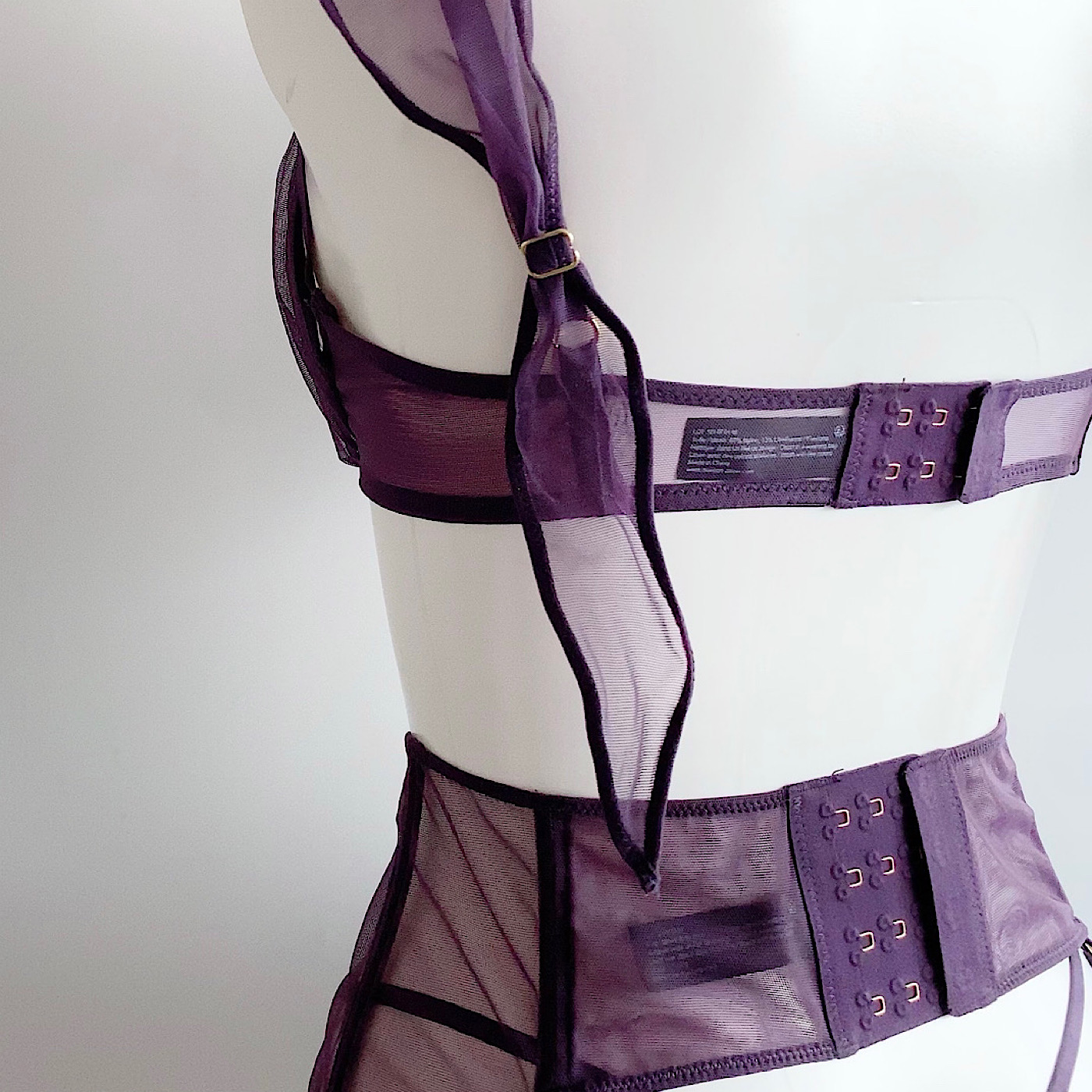 【Maison Close】新作レギンス・ハーネス付き★L'Amoureuse Maison Close L'Amoureuse Peony Rose Wire Bra at The Hosiery Box