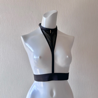 <img class='new_mark_img1' src='https://img.shop-pro.jp/img/new/icons20.gif' style='border:none;display:inline;margin:0px;padding:0px;width:auto;' />MAISON CLOSE/Harness....''Sage Décision''