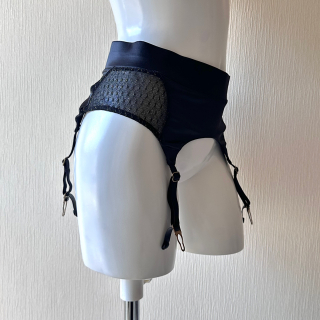 <img class='new_mark_img1' src='https://img.shop-pro.jp/img/new/icons20.gif' style='border:none;display:inline;margin:0px;padding:0px;width:auto;' />MAISON CLOSE/Suspender....''Sage Décision''