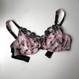 <img class='new_mark_img1' src='https://img.shop-pro.jp/img/new/icons20.gif' style='border:none;display:inline;margin:0px;padding:0px;width:auto;' />lejaby/Full Cup Underwire Braġ95E