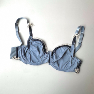 <img class='new_mark_img1' src='https://img.shop-pro.jp/img/new/icons20.gif' style='border:none;display:inline;margin:0px;padding:0px;width:auto;' />Lejaby/Full Cup Underwire Braġ90D