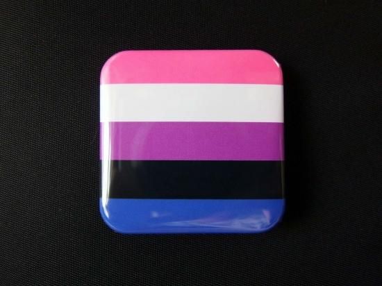 スクエア缶バッジ(ジェンダーフルイドカラー) - LGBTsとAllyの スクエア缶バッジ(ジェンダーフルイドカラー) - LGBTsとAllyの
