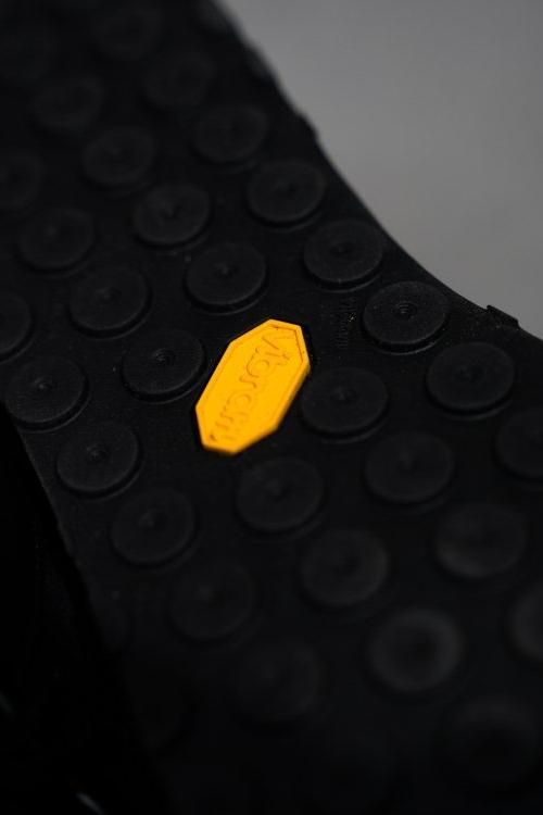 美品 期間限定特価petrosolaum ペトロオラウム チロリアン レザー PETROSOLAUM “TYROLEAN” -BLACK- SOBO STORE 蒼氓札幌公式通販サイト