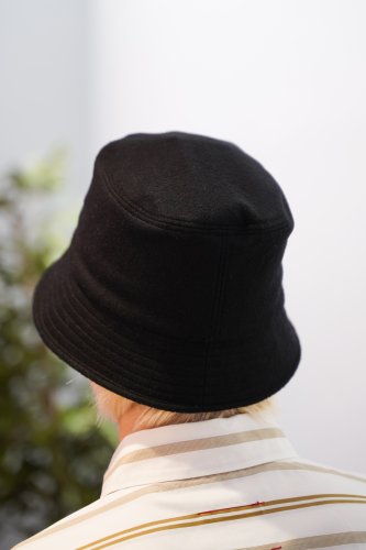 <p>whowhat [22AW]</p>“BUCKET HAT”
