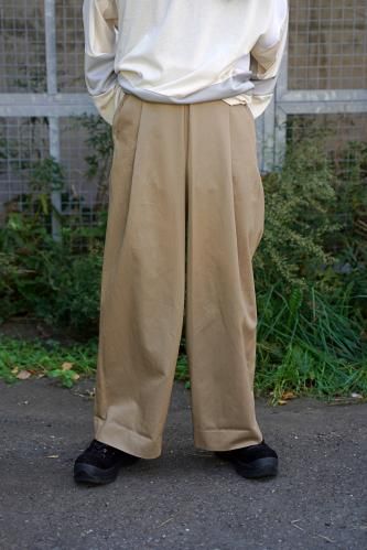 <img class='new_mark_img1' src='https://img.shop-pro.jp/img/new/icons14.gif' style='border:none;display:inline;margin:0px;padding:0px;width:auto;' /><p>Leh [25AW]</p>
