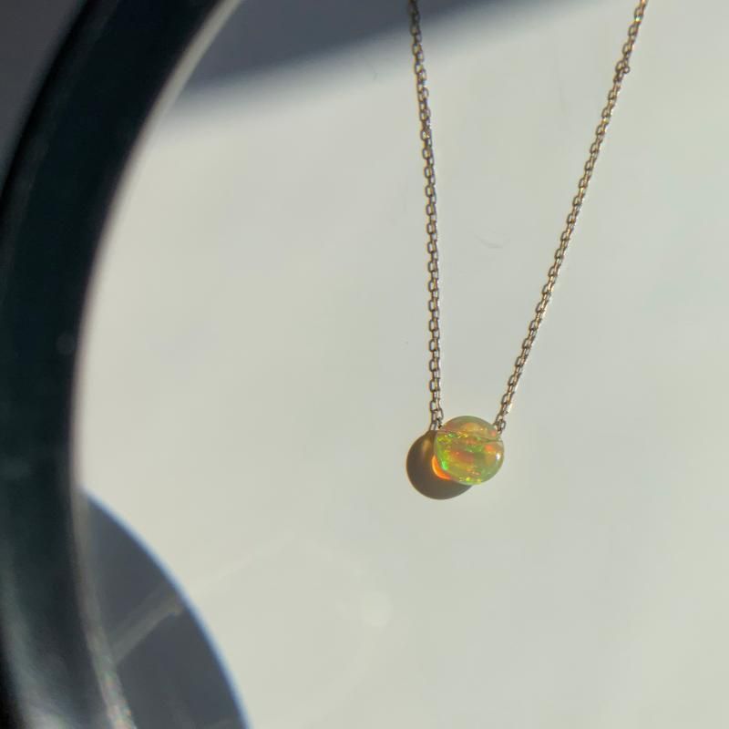 オパール ペンダント K10チェーン 】 opal 神の石 二酸化ケイ素