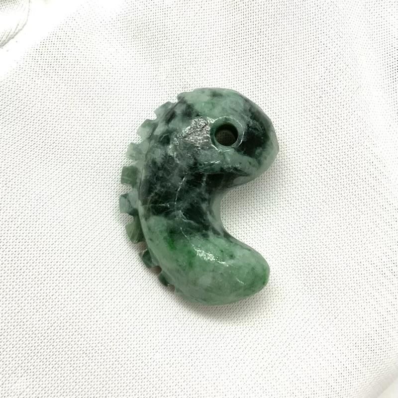 糸魚川翡翠 勾玉 獣型 】 国産 天然石 糸魚川産翡翠 ひすい 糸魚川翡翠 勾玉 獣型 】 国産 天然石 糸魚川産翡翠 ひすい