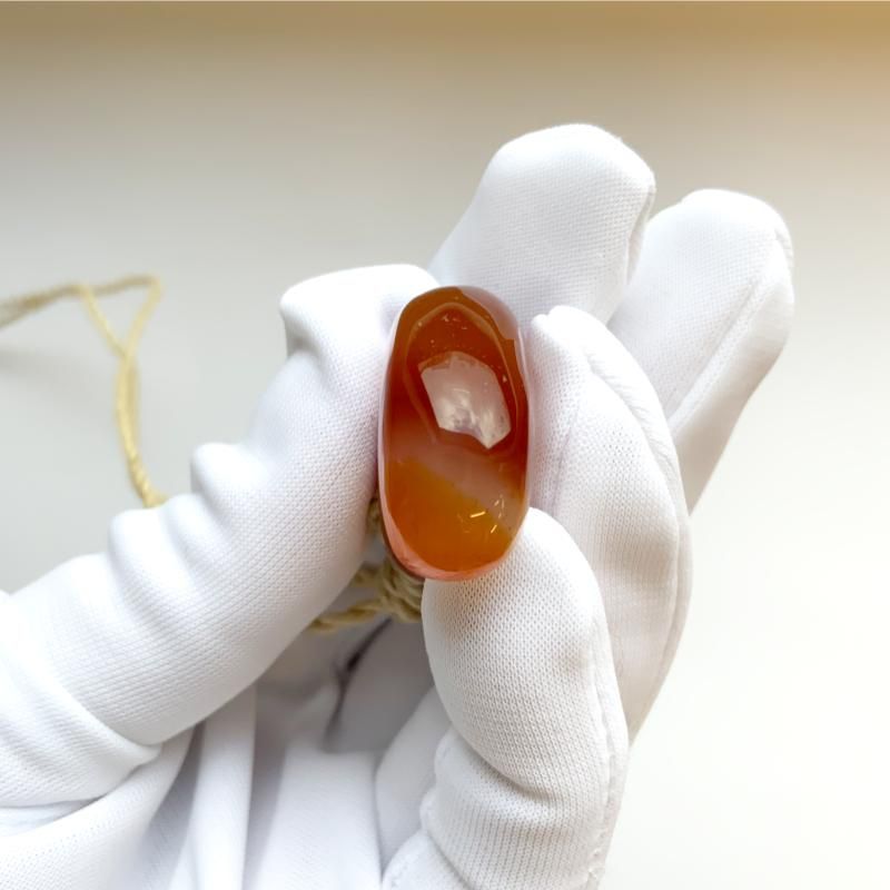 めのう 勾玉 大麻紐ペンダント 】 赤めのう メノウ agate