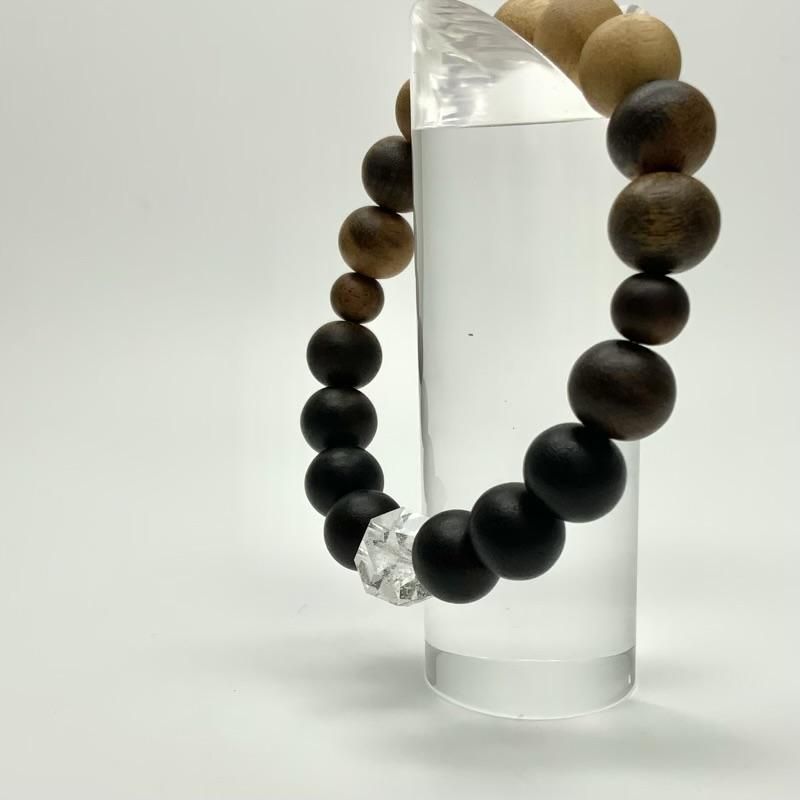 八幡山鉱山産水晶 黒柿 ブレスレット 10mm玉 】 クォーツ quartz