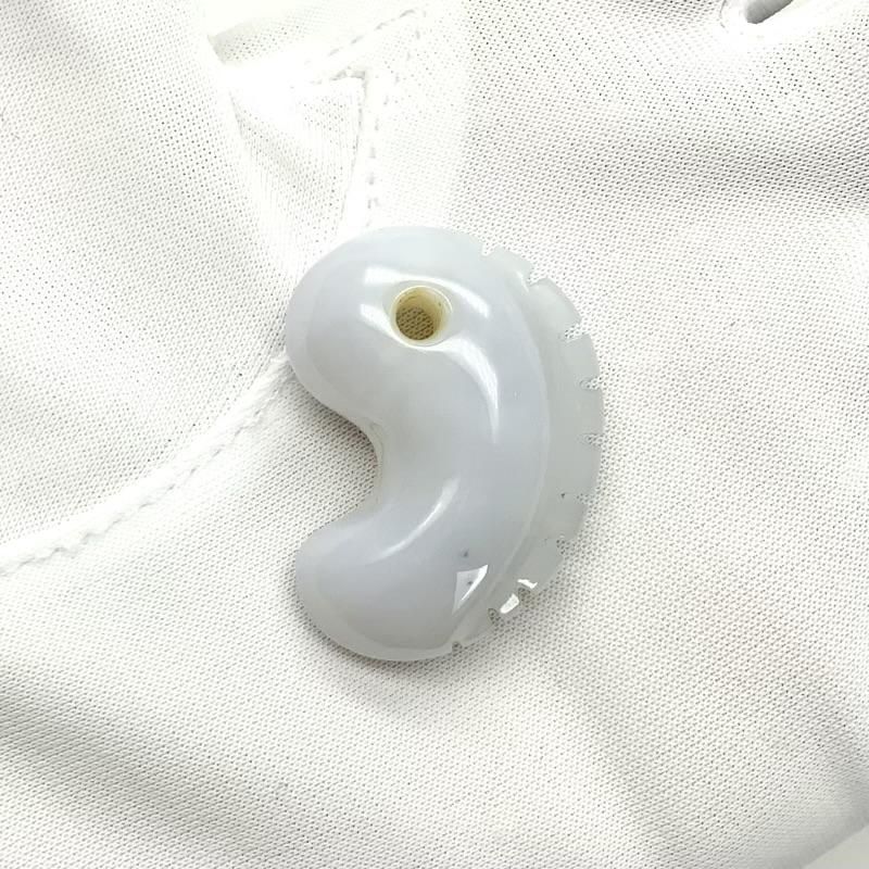 隠岐の島産めのう 勾玉 獣型 】 瑪瑙 メノウ agate アゲート