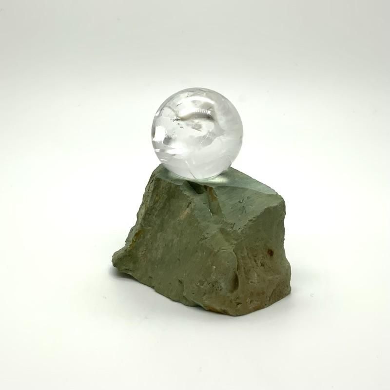 菊花水晶✨虹あり✨幸運を呼ぶ石✨ 菊花水晶✨虹あり✨幸運を呼ぶ石✨